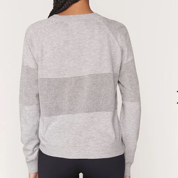 Spiritual Gangster Black On The Go Crop Sweater.Size S - Picture 4 of 14